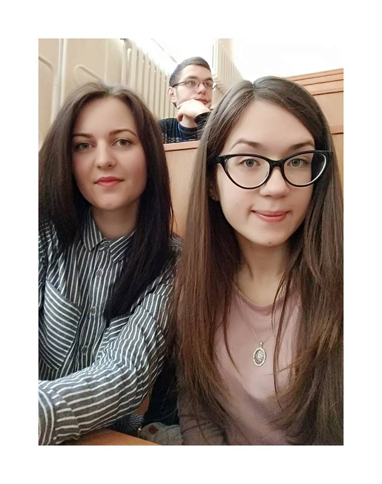 Лозова