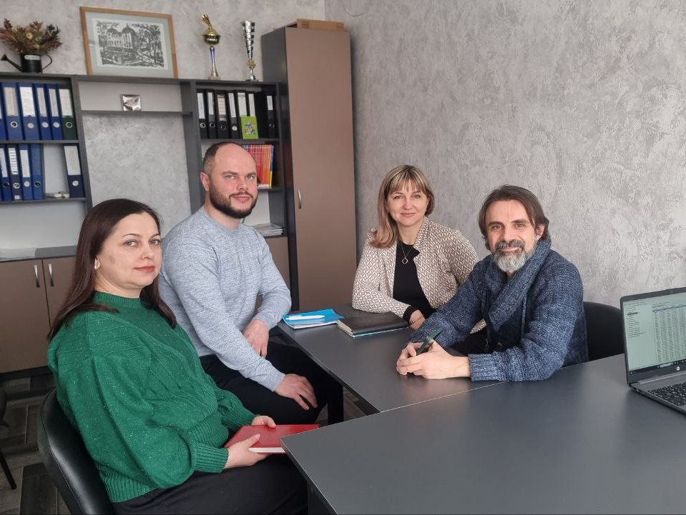 Учитися інклюзивності